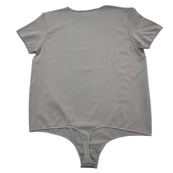 SKIMS Essential T-Shirt Bodysuit NEW Smoke Womens 4X/5X - Picture 3 of 14